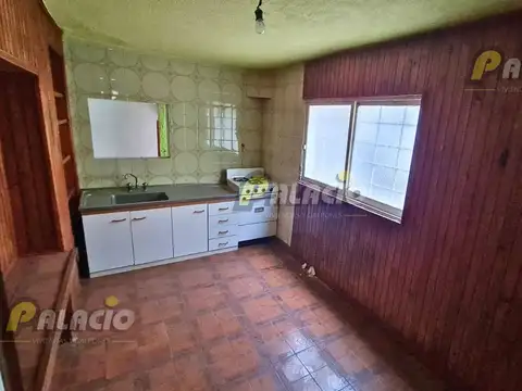 Depto Tipo Casa en Venta 50 años
