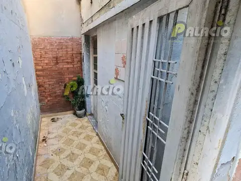 Sadi Carnot 456 , Piso PB