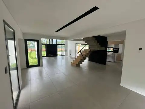 Casa en Venta en Lagoon Pilar, USD 450.000