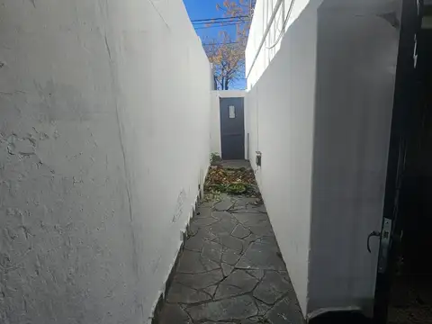 Alquiler  casa 2 dormitorios con jardin y asador Cullen 1300