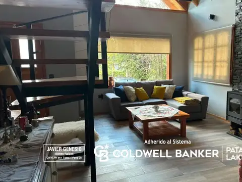 Casa en Venta con 2 cocheras