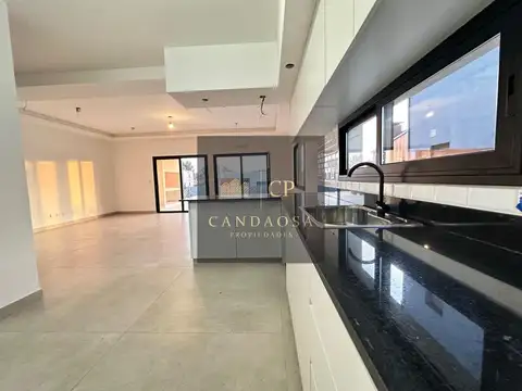 SG Casa venta Barrio Pilar del Este