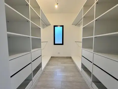 Casa en Venta en Pilar Del Este, USD 188.000