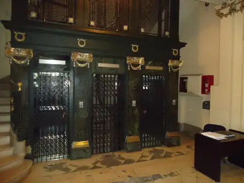 Oficina en Alquiler en Centro, $ 325.000