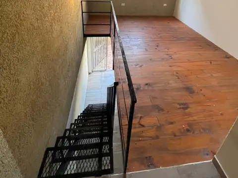 Depto Tipo Casa en Alquiler de 1 dormitorio