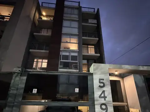 Departamento en Alquiler en Castelar Sur, $ 800.000