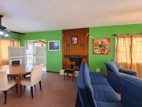 Casa 4 ambientes con 3 baños