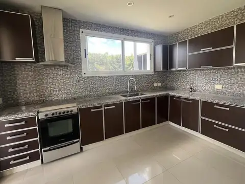 Casa en Alquiler A Estrenar