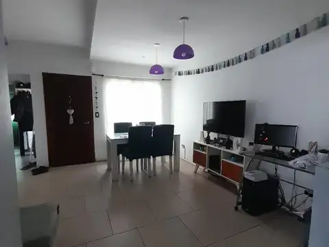 Depto Tipo Casa en Alquiler de 3 ambientes