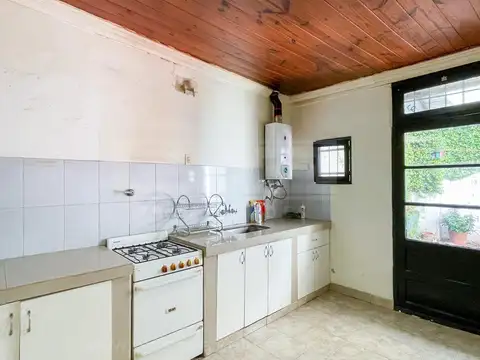 Depto Tipo Casa en Venta 50 años