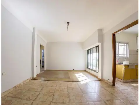 DEPARTAMENTO 3 AMBIENTES CON COCHERA DOBLE