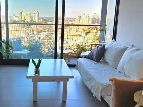 Monoambiente en Domus Vista al Rio Piso Alto 