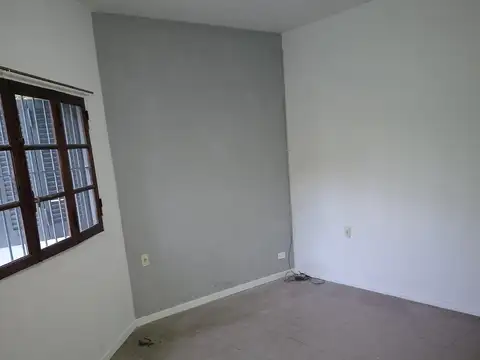 Depto Tipo Casa en Alquiler de 1 dormitorio