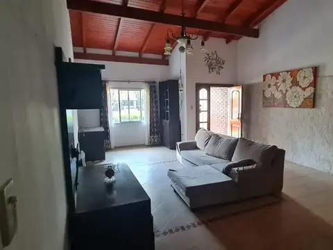 Excelente casa de 2 dormitorios con posibilidad de 3