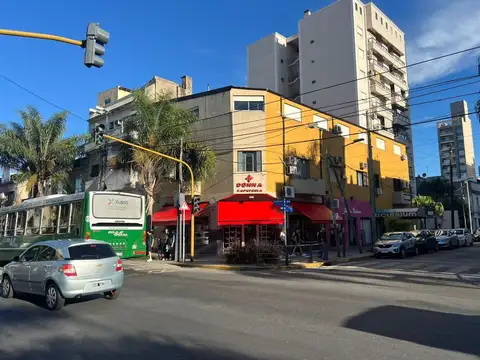 ALQUILO OFICINAS EN EL CENTRO DE LANUS