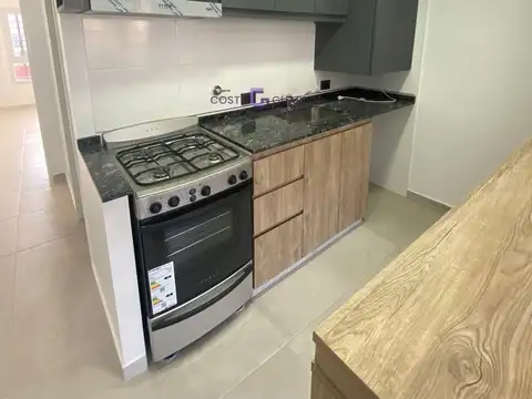 Departamento en Alquiler con 1 cocheras