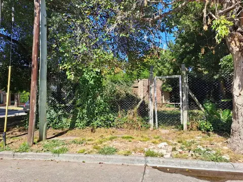 En Venta Lote de Terreno en Ciudad Jardin 200 m F: 11076