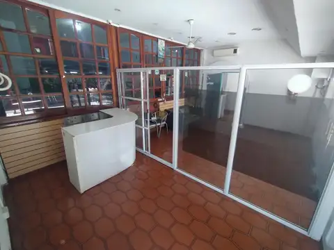 LOCAL COMERCIAL EN ALQUILER - AV. LAVALLE