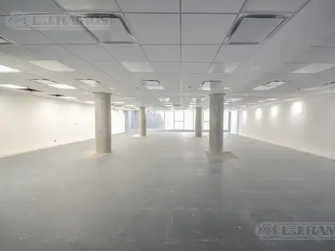 Oficina en Alquiler al Norte