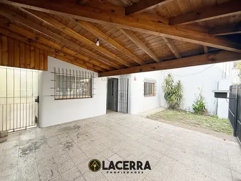 Casa en Venta en Villa Adelina, USD 188.000