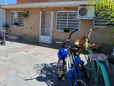 Casa 4 ambientes con 1 baño