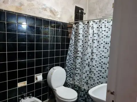 VENTA CASA 3 AMB. FONDO LIBRE SOLANO-APTO CREDITO