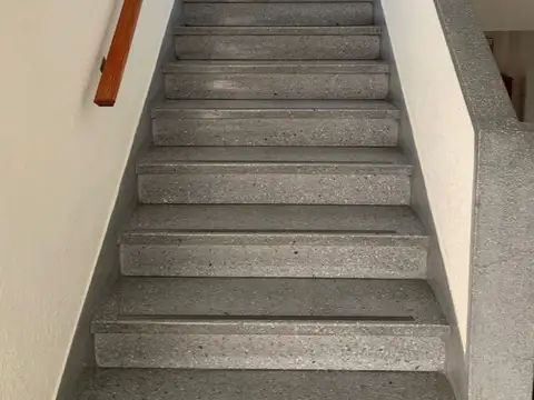 Departamento 2 amb Tipo Ph 2 piso por escalera