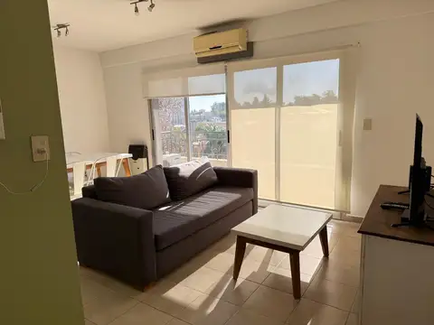Departamento en Alquiler en Pilar Centro, $ 650.000