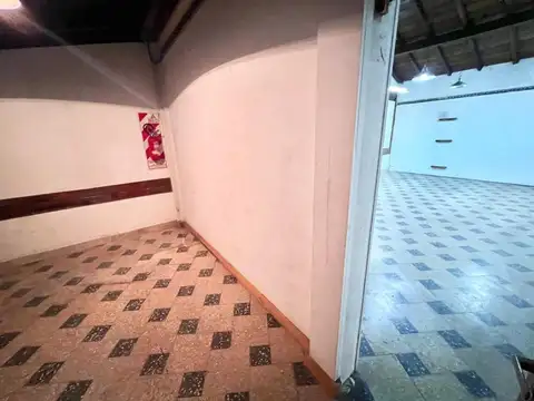 Local en Venta en Castelar Sur, USD 200.000