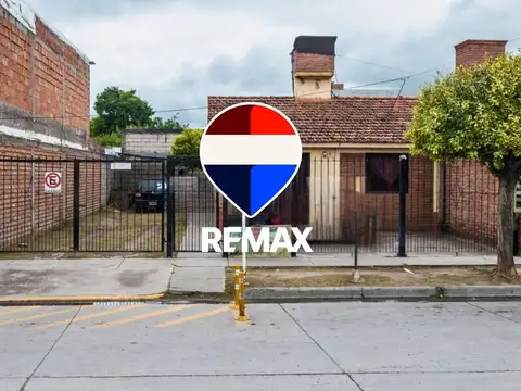 CASA 3 DORM VENTA BARRIO LOS LAPACHOS ZONA SUR