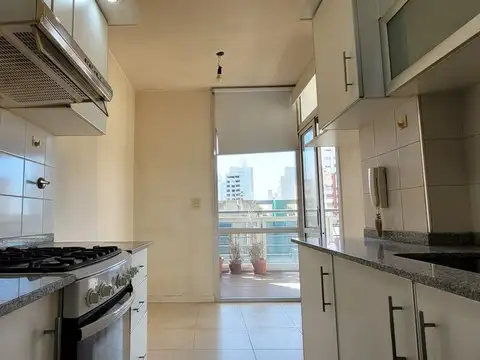 DEPARTAMENTO PISO COMPLETO 4 AMB. BALCON Y COCHERA