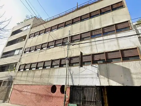 Cochera en Almagro