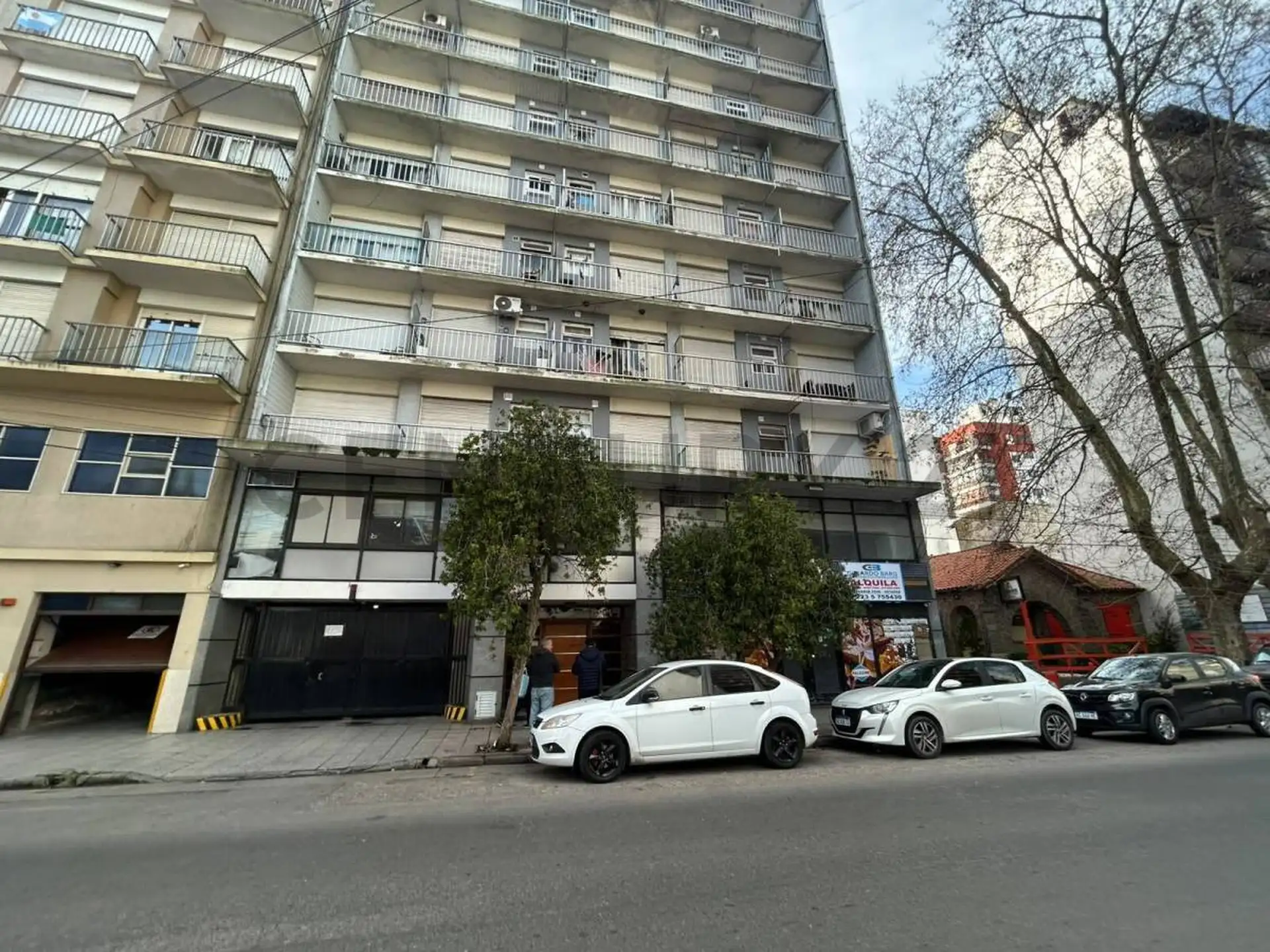 Venta departamento 2 ambientes con dependencia al frente