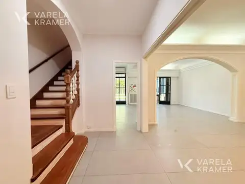 Casa en Alquiler en Martinez Vias / Libertador, USD 3.500