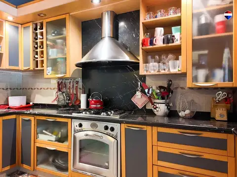 VENTA CASA 4 AMB COCHERA PISCINA QUINCHO PARRILLA