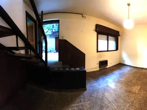 Depto Tipo Casa en Venta con 1 cocheras
