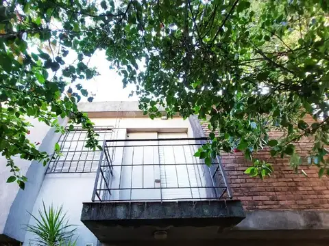 Depto Tipo Casa en Venta en Liniers, USD 99.000