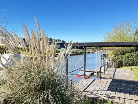 CASA | 7 AMBIENTES | SALIDA AL RÍO | AMARRA PROPIA | PISCINA | EL YACHT NORDELTA