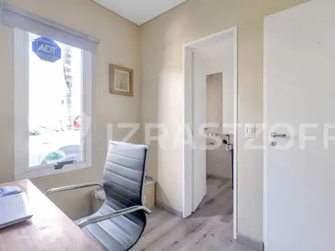 RESERVADA . Casa en venta en LA CANDELA 5 ambientes