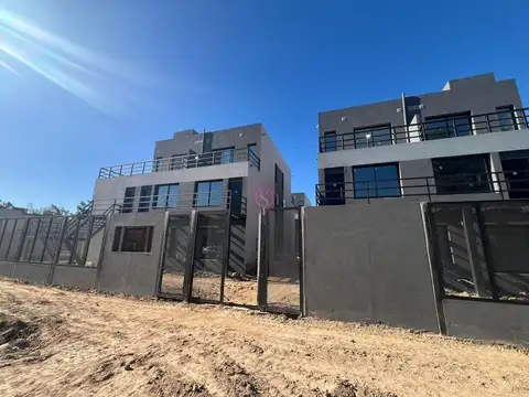 Departamento Dúplex  en Venta en One Pilar, Manuel Alberti, Pilar