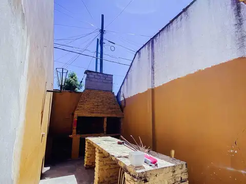 Casa en Venta en Villa Elvira, USD 57.000