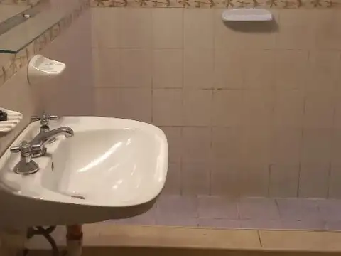Dpto. de 2 Amb. con patio y terraza