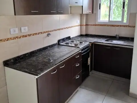 Pedro Goyena 100, Piso 1