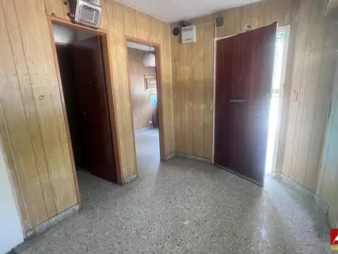 Avda. Cerrito 1602  - Lomas de Zamora