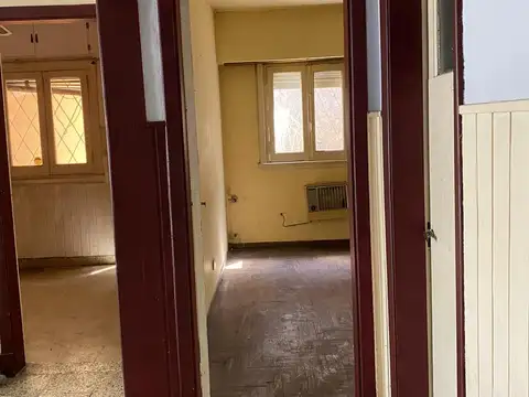 Venta casa de 4 ambientes en Temperley