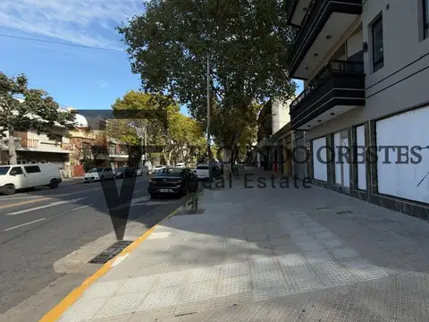 ALQUILER - LOCAL  - A ESTRENAR - LINIERS - GAS - EXCELENTE UBICACIÓN - LINIERS