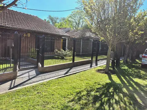 Ricardo Guiraldes 100