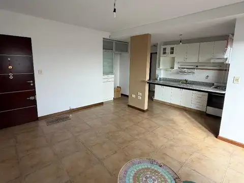 Departamento en Alquiler en Ramos Mejia, $ 600.000
