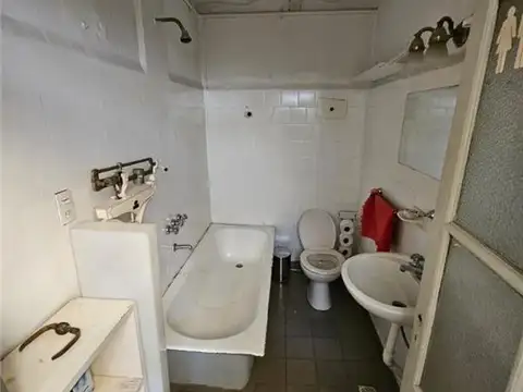 Paraguay 4400, Piso 1