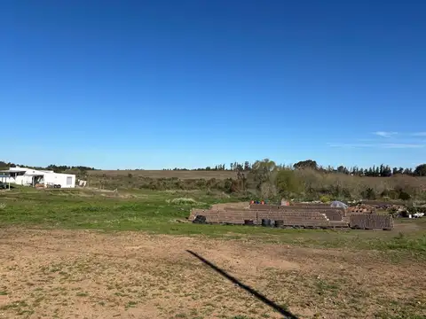 Venta de terreno en barrio Talar Pando